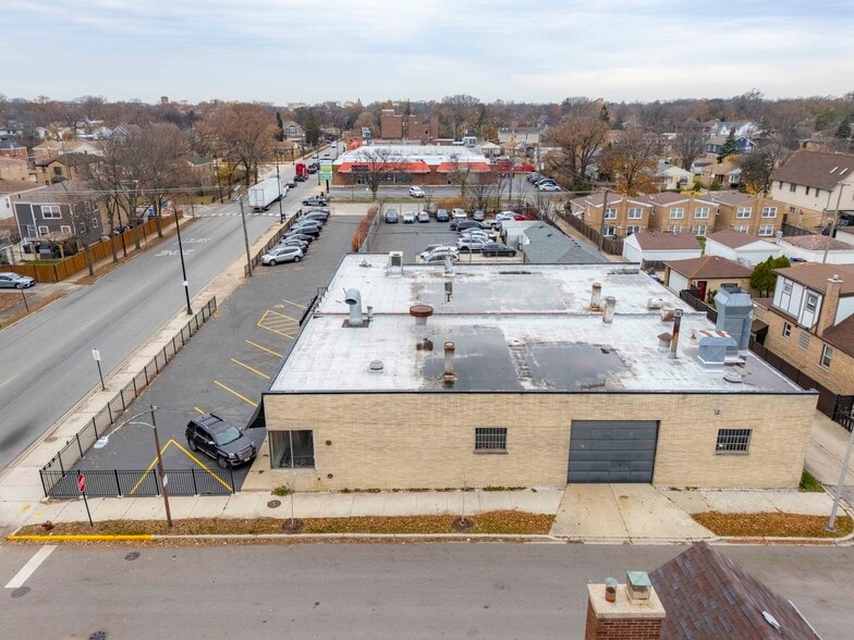 More Photos Of 7606 W Touhy Ave, Chicago Auto Repair For Sale