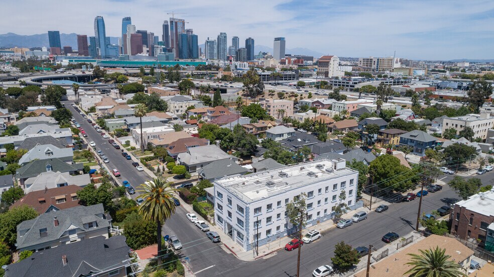 More Photos Of 1984 Park Grove Ave, Los Angeles Apartments For Sale