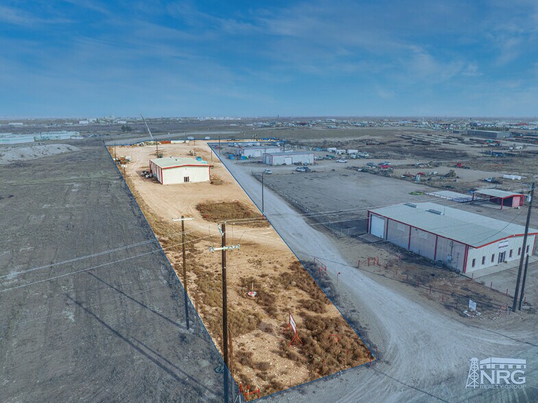 More Photos Of 2001 Crane Ave, Odessa Warehouse For Lease
