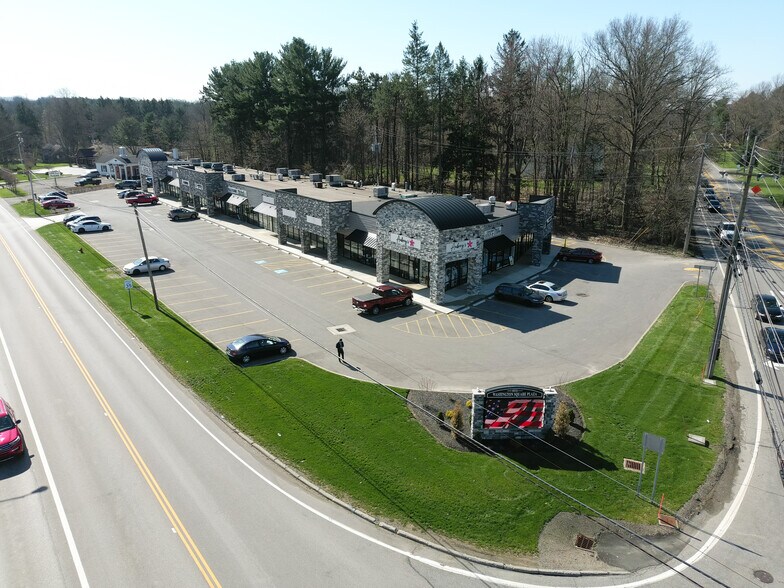 Primary Photo Of 8533-8559 E Washington St, Chagrin Falls Unknown For Lease