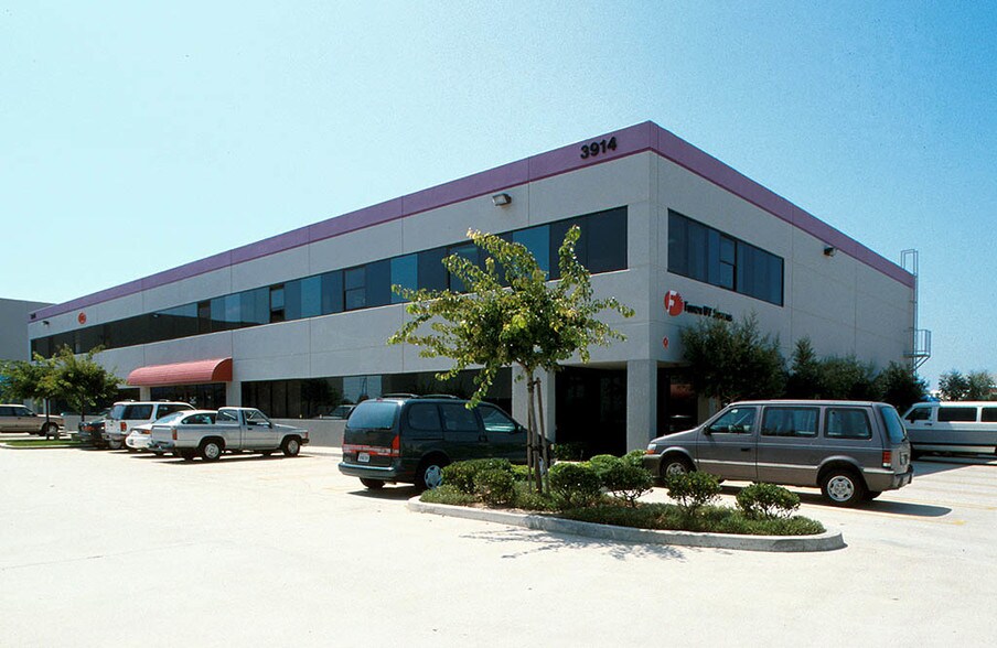 More Photos Of 3882 Del Amo Blvd, Torrance Unknown For Lease