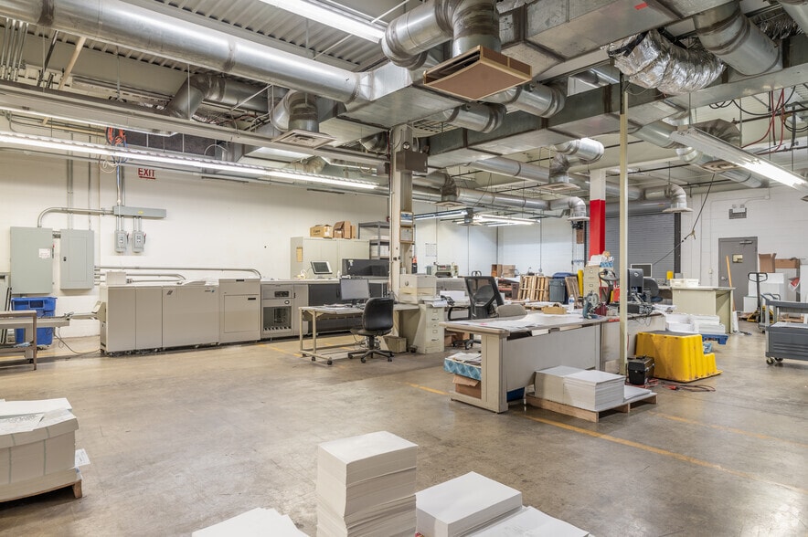 More Photos Of 4437 E 49th St, Cleveland Warehouse For Lease