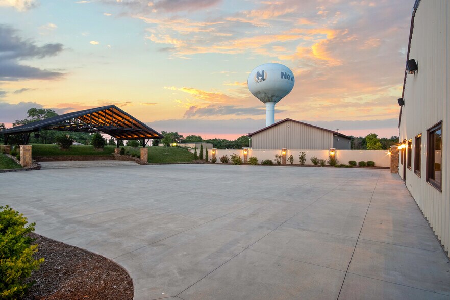 More Photos Of 1610 SE 3rd St, Newton Lodge Meeting Hall For Sale