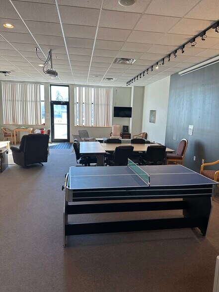 More Photos Of 1000 W Wisconsin Ave, Appleton Unknown For Lease