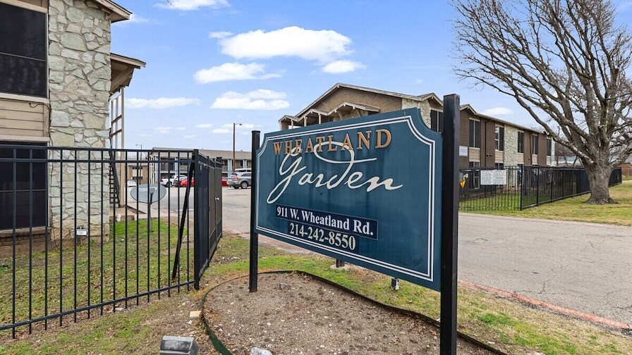 More Photos Of 911 W Wheatland Rd, Dallas Apartments For Sale