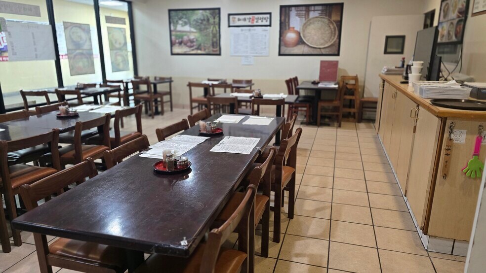 More Photos Of 16511 Pioneer Blvd, Norwalk General Retail For Lease