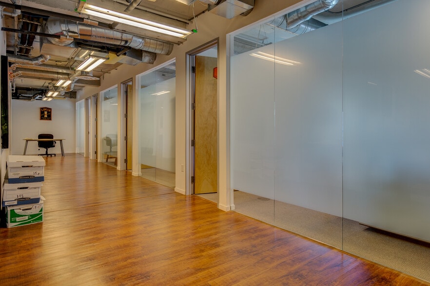 More Photos Of 14 NE 1st Ave, Miami Office For Sale