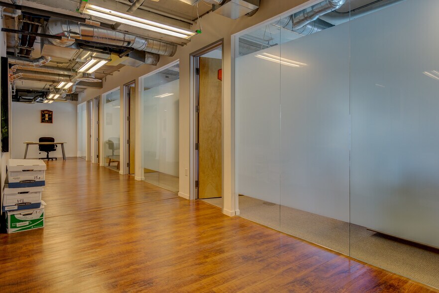 More Photos Of 14 NE 1st Ave, Miami Office For Sale