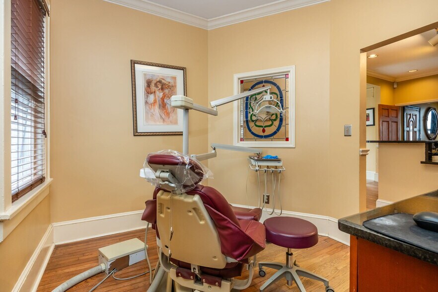 More Photos Of 1624 NE Piedmont Ave, Atlanta Medical For Sale