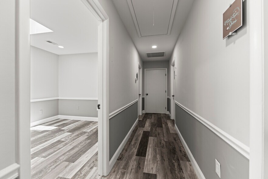 More Photos Of 4371 Charlotte Hwy, Clover Office For Sale