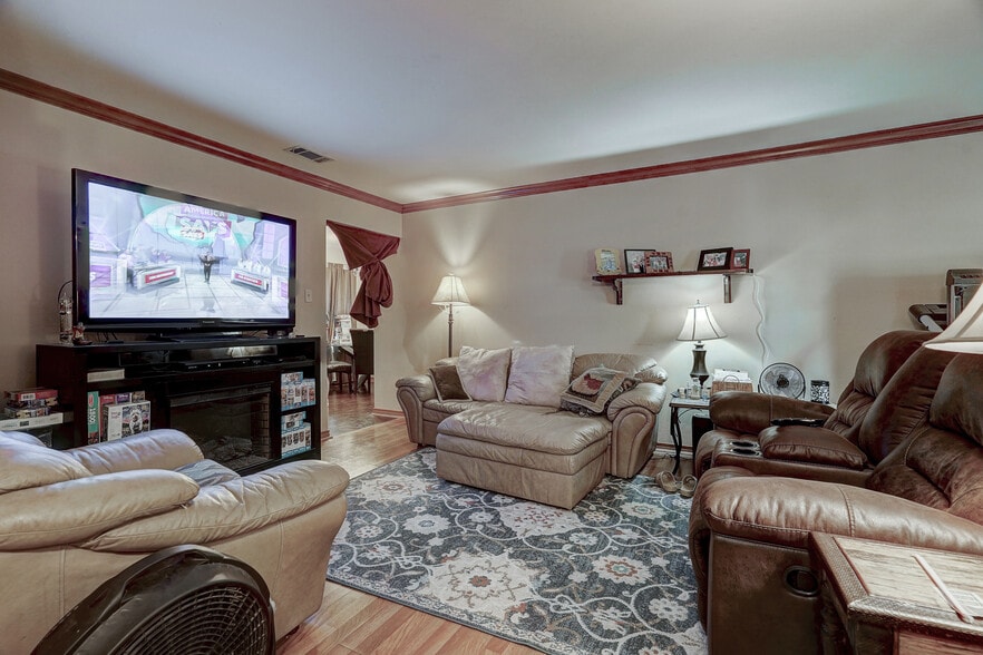More Photos Of 40202 Settlers Path, Georgetown Apartments For Sale