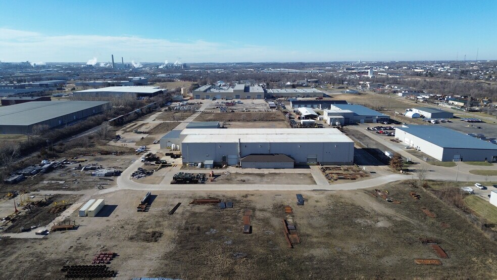 More Photos Of 4200 Thomas Dr SW, Cedar Rapids Warehouse For Sale
