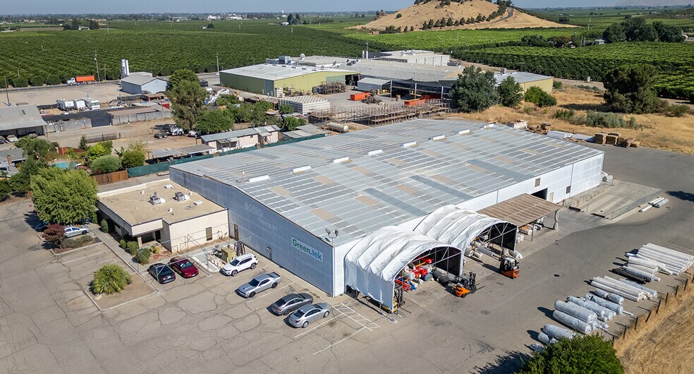 More Photos Of 10084 Avenue 416, Dinuba Warehouse For Sale