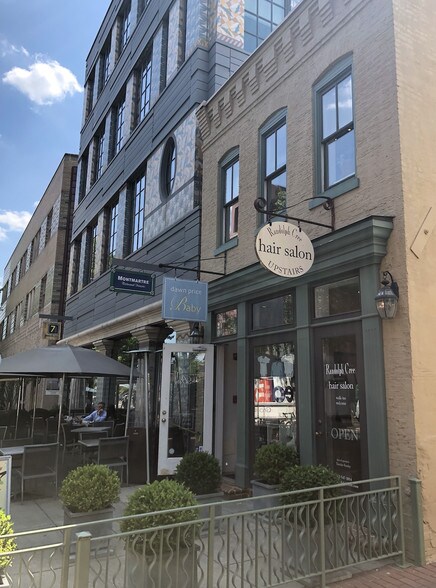 More Photos Of 325 7th St SE, Washington Storefront Retail Office For Lease