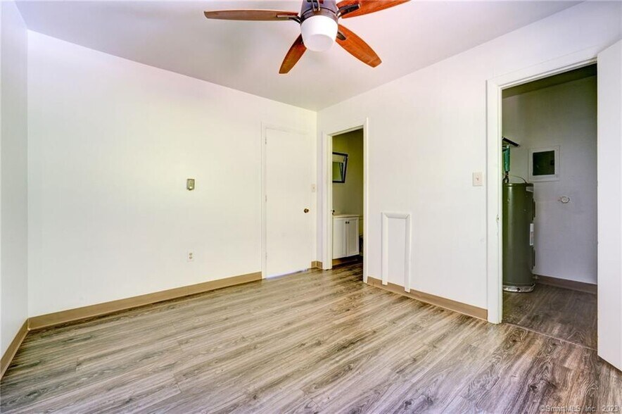 26 Crandall Hill Rd, Montville, CT 06353 Apartments For Sale