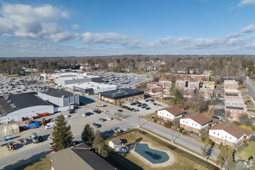 More Photos Of 1999 Sproul Rd, Broomall Medical For Lease
