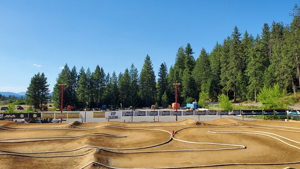 More Photos Of 15223 N Government Way, Hayden Industrial For Sale