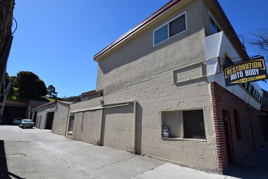 More Photos Of 4020 San Pablo Dam Rd, El Sobrante Warehouse For Sale
