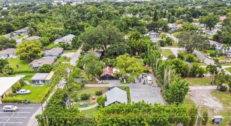 More Photos Of 4421 Edgewater Dr, Orlando Freestanding For Sale