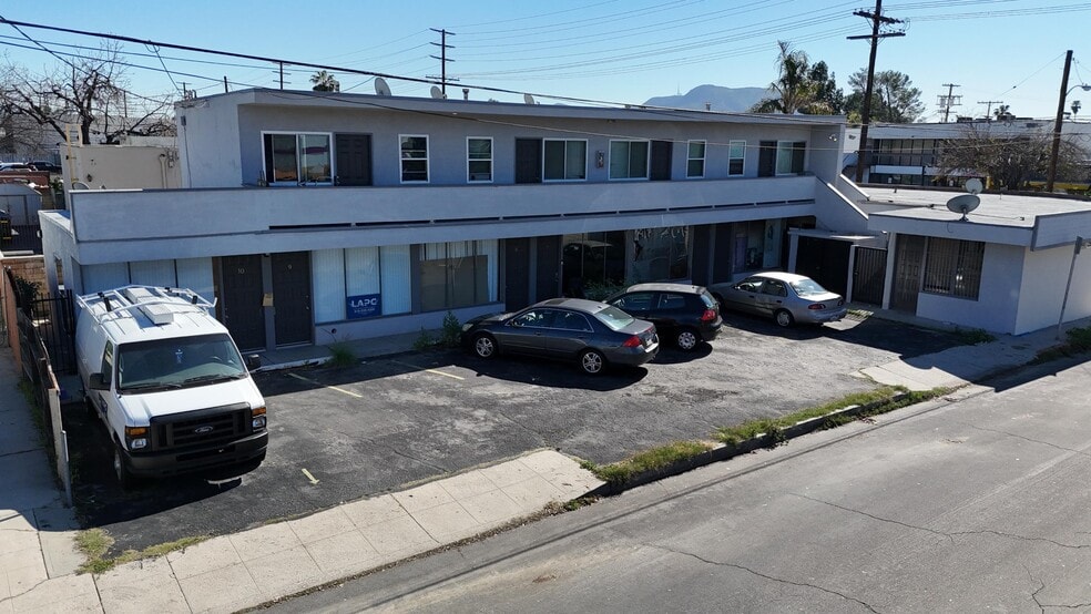 More Photos Of 10761 Burbank Blvd, North Hollywood Storefront Retail Residential For Sale