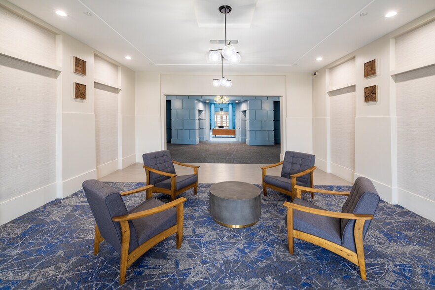 More Photos Of 10330 N Meridian St, Carmel Medical For Lease