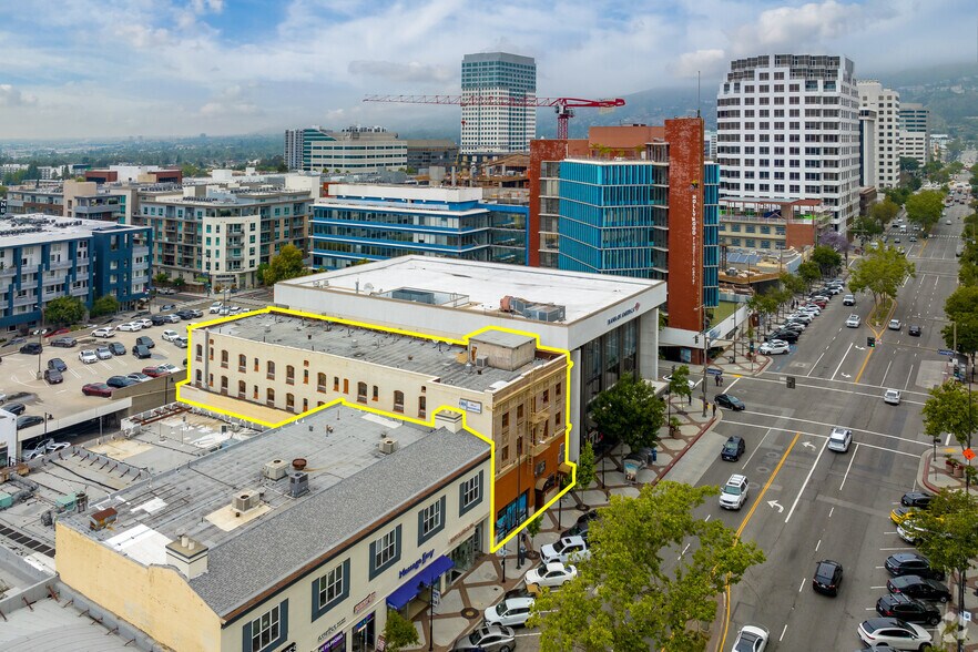 More Photos Of 337-339 1/2 N Brand Blvd, Glendale Storefront For Lease