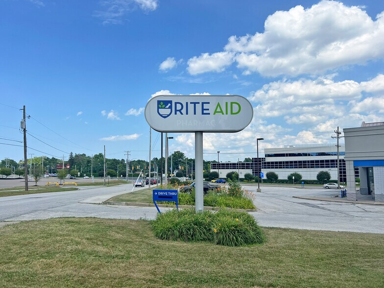 More Photos Of 5430 Peach St, Erie Drugstore For Sale