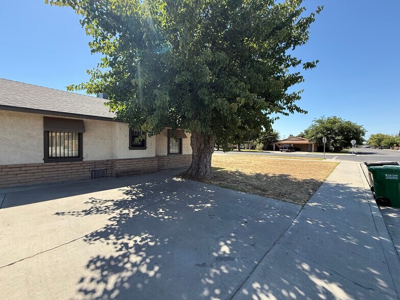 More Photos Of 1220 Jepsen Ave, Corcoran Office For Sale