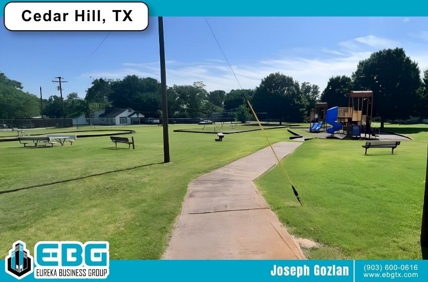 More Photos Of 700 Bennett St, Cedar Hill Schools For Sale