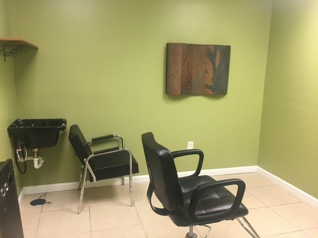 More Photos Of 7440 Wright Rd, New Orleans Office For Lease