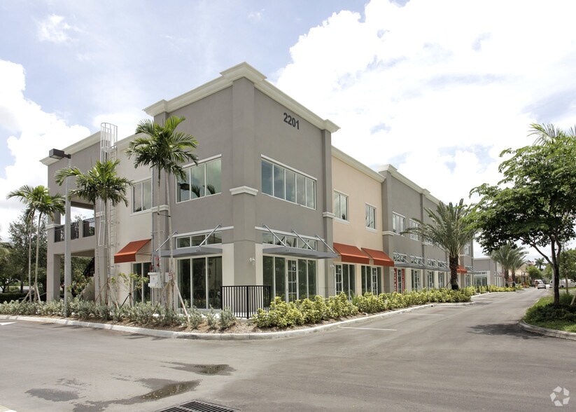 More Photos Of 2201 Palm Ave, Miramar Storefront Retail Office For Lease