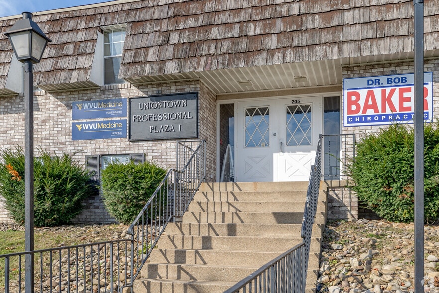 More Photos Of 205 Easy St, Uniontown Unknown For Lease