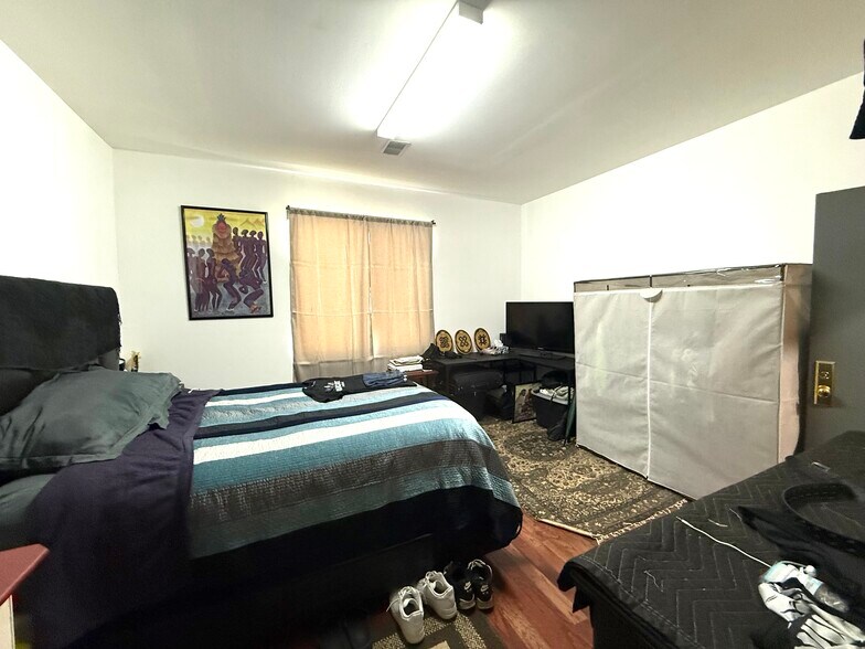 More Photos Of , Philadelphia Unknown For Sale