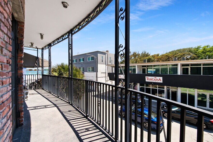 More Photos Of 900 Sunrise Ln, Fort Lauderdale Restaurant For Sale