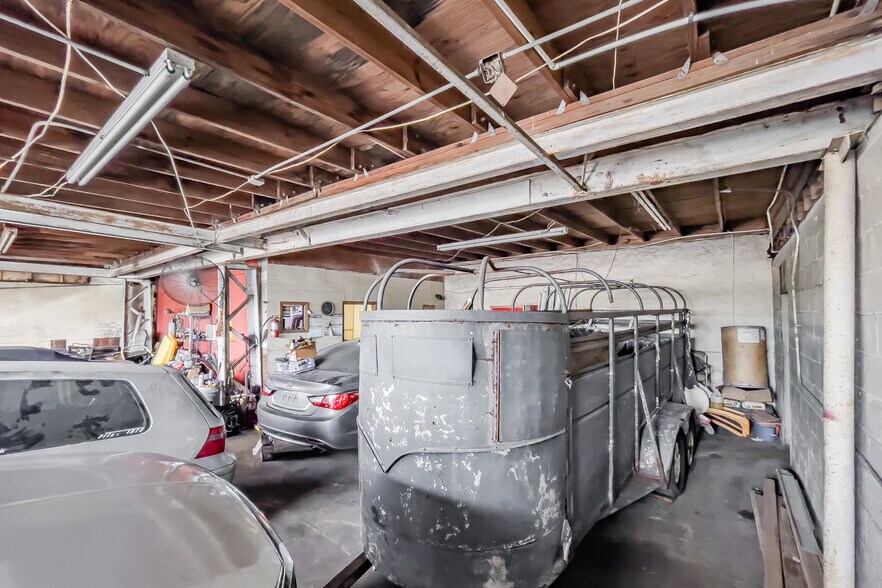 More Photos Of 3612 E Hillsborough Ave, Tampa General Retail For Sale