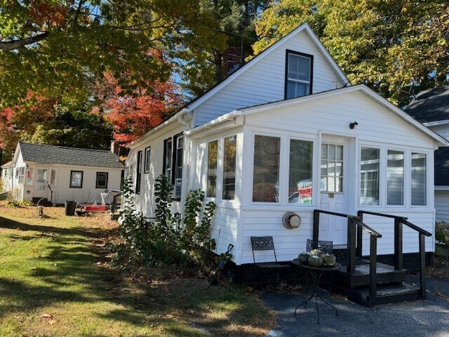 More Photos Of 256 Sebago Rd, Sebago Restaurant For Sale