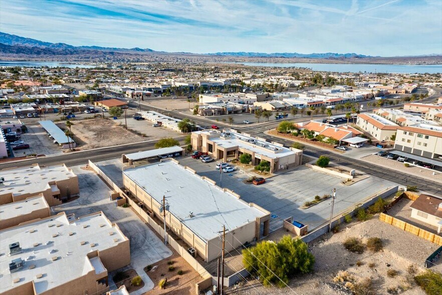 More Photos Of 2035 Mesquite Ave, Lake Havasu City Medical For Sale