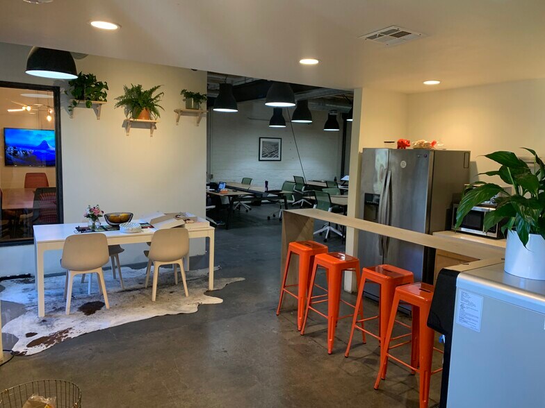 More Photos Of 3919 30th St, San Diego Coworking Space