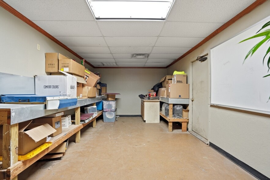 More Photos Of 14220 S Meridian Ave, Oklahoma City Warehouse For Sale