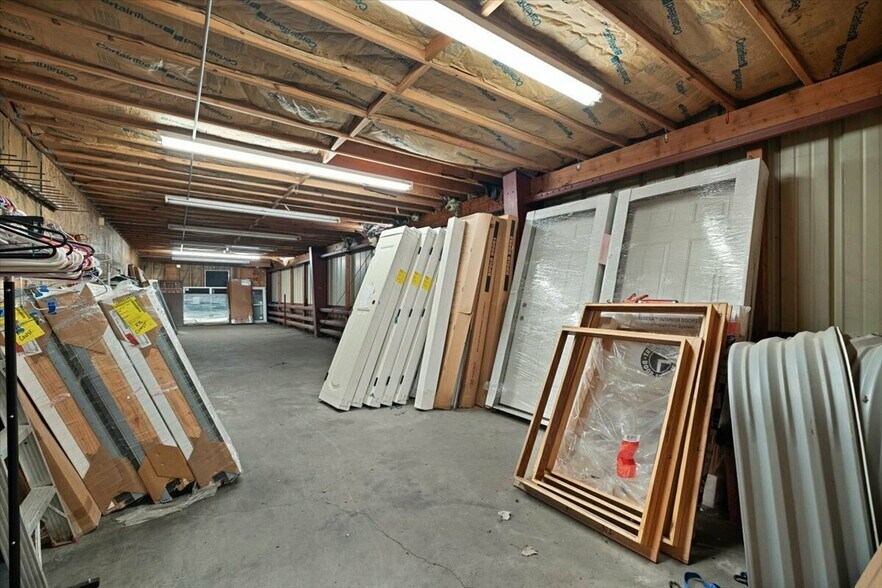 More Photos Of 118 Riverside Rd, Billings Research And Development For Sale