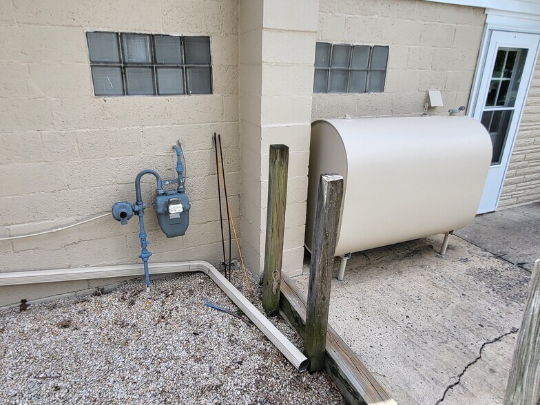 More Photos Of 320 Glebe Rd, Easton Office For Sale