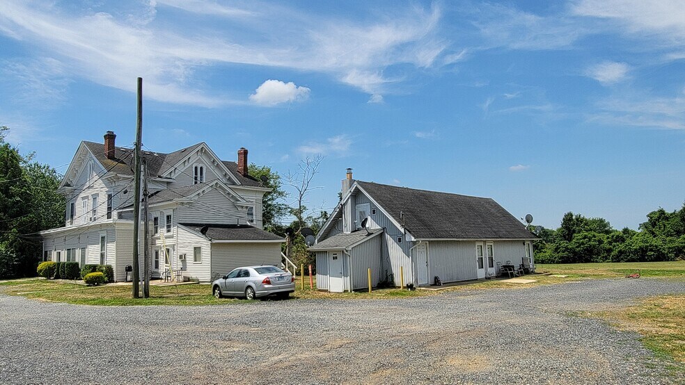 More Photos Of 520 Highway 33, Millstone Township Apartments For Sale