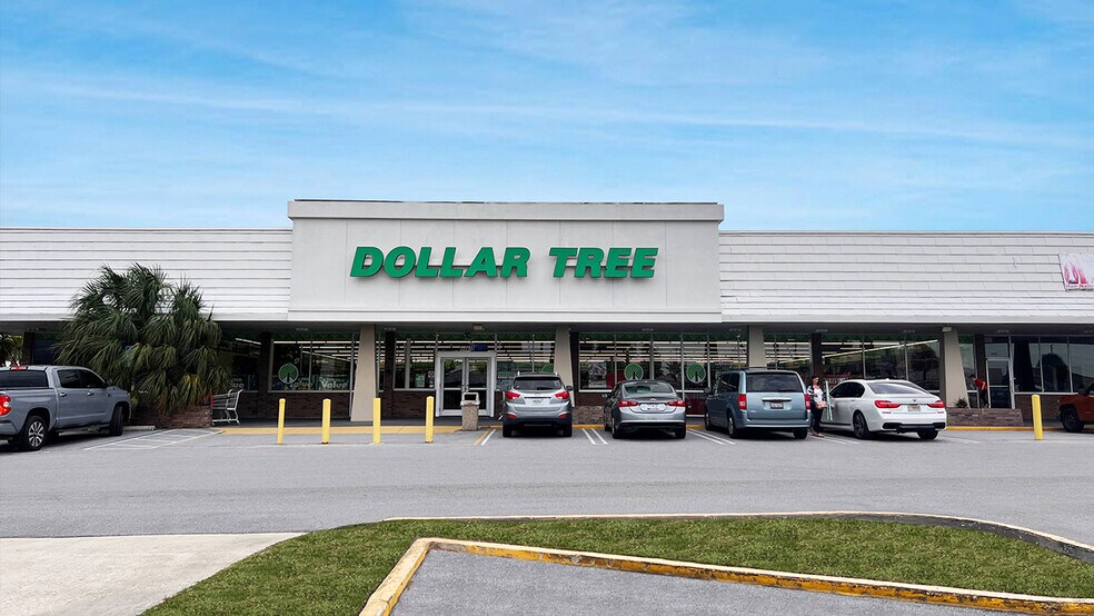 More Photos Of 15110-15200 Municipal Dr, Madeira Beach General Retail For Lease