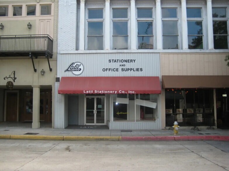 More Photos Of 326 3rd St, Baton Rouge Storefront Retail Office For Sale