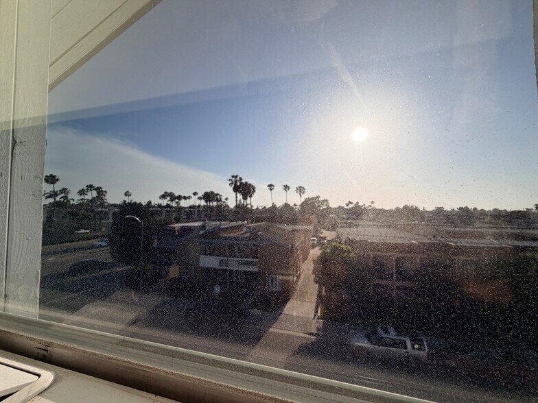 More Photos Of 4911 Warner Ave, Huntington Beach General Retail For Lease