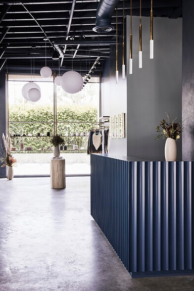 More Photos Of 2415-2449 Main St, Santa Monica Restaurant For Lease