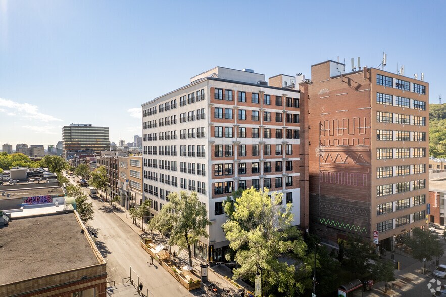More Photos Of 4446 Boul Saint-Laurent, Montréal Loft Creative Space For Lease