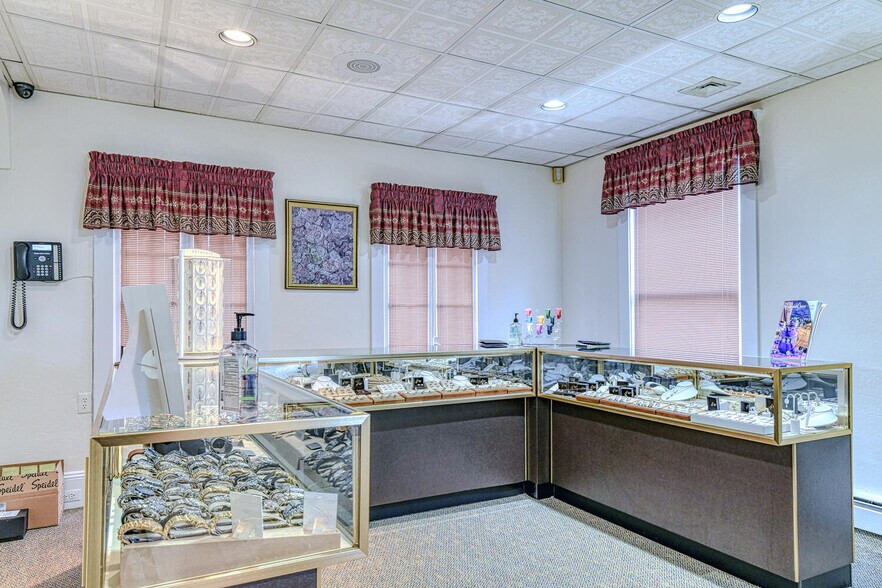 More Photos Of 173 N Main St, Milltown Storefront Retail Residential For Sale