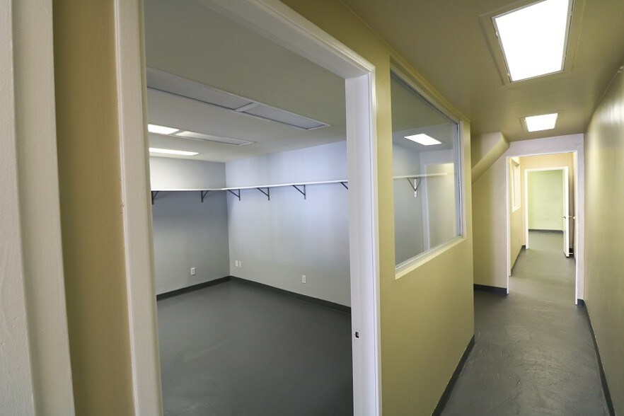 More Photos Of 160-166 W Pico Blvd, Los Angeles Apartments For Sale