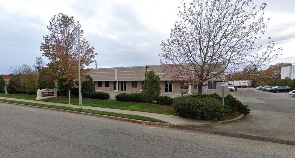 More Photos Of 54 Old Dock Rd, Yaphank Light Distribution For Lease